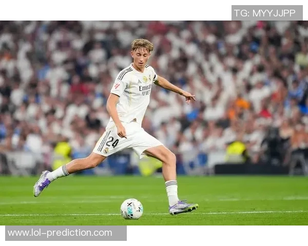 波尔图友谊赛大胜皇马6-2补时争议进球引发全场热议