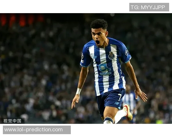 足总杯精彩对决波尔图3-0战胜AC米兰战术分析与绝杀时刻回顾