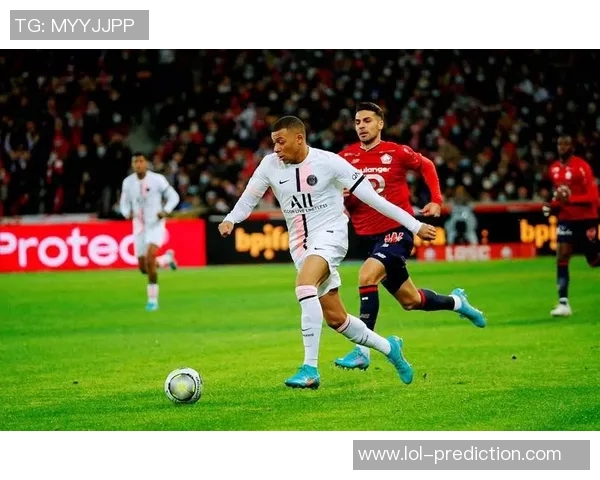 莱比锡友谊赛大胜巴黎圣日耳曼争议判罚引发全场热议